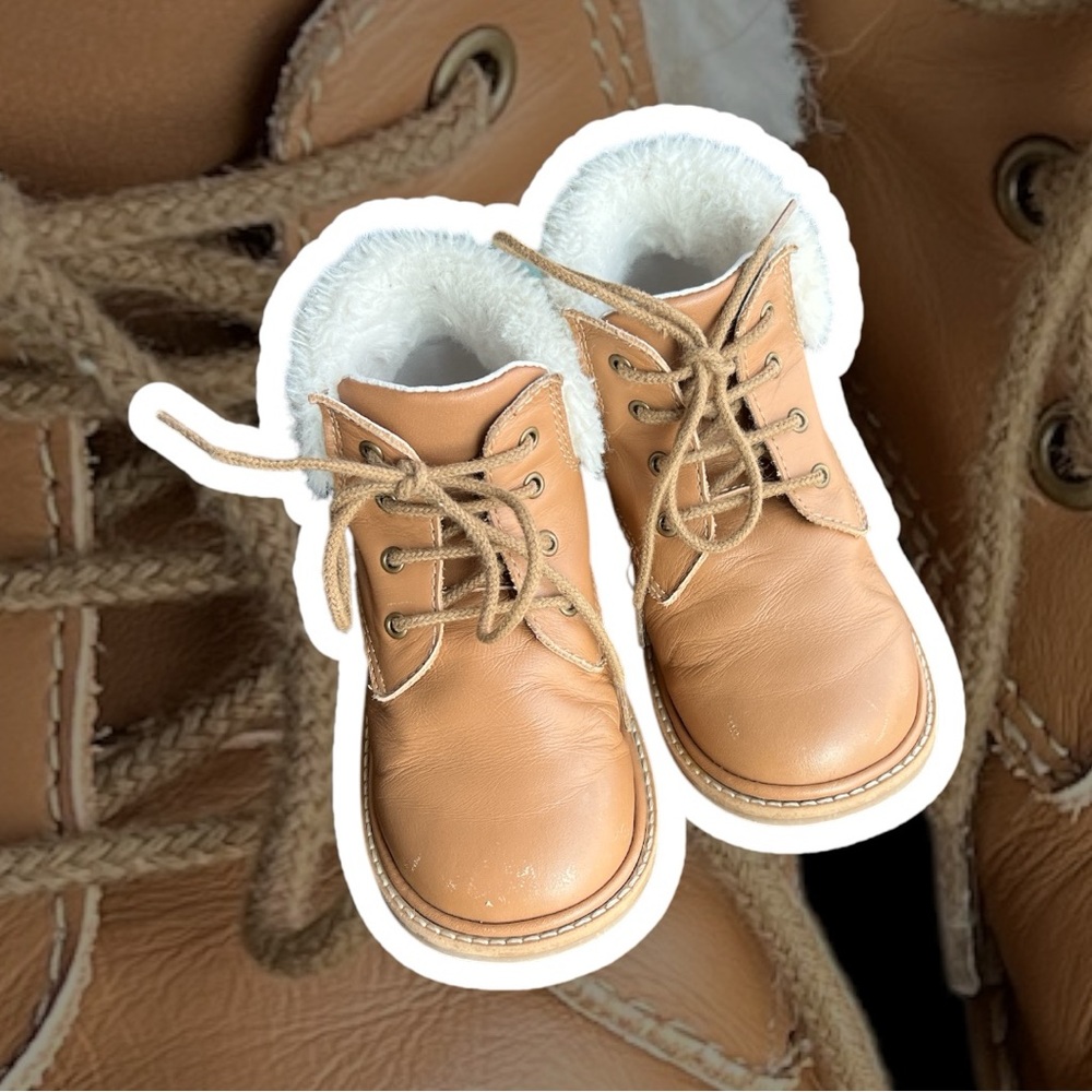 Borboleta Noah brown leather shoes / boots kids sz 10 us